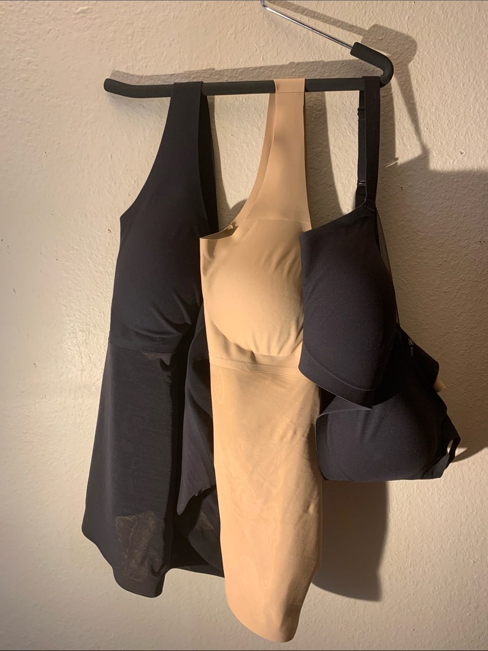 Honeylove 3 Pieces: Bra, 2 Sets of Shaping Camisle/Bra